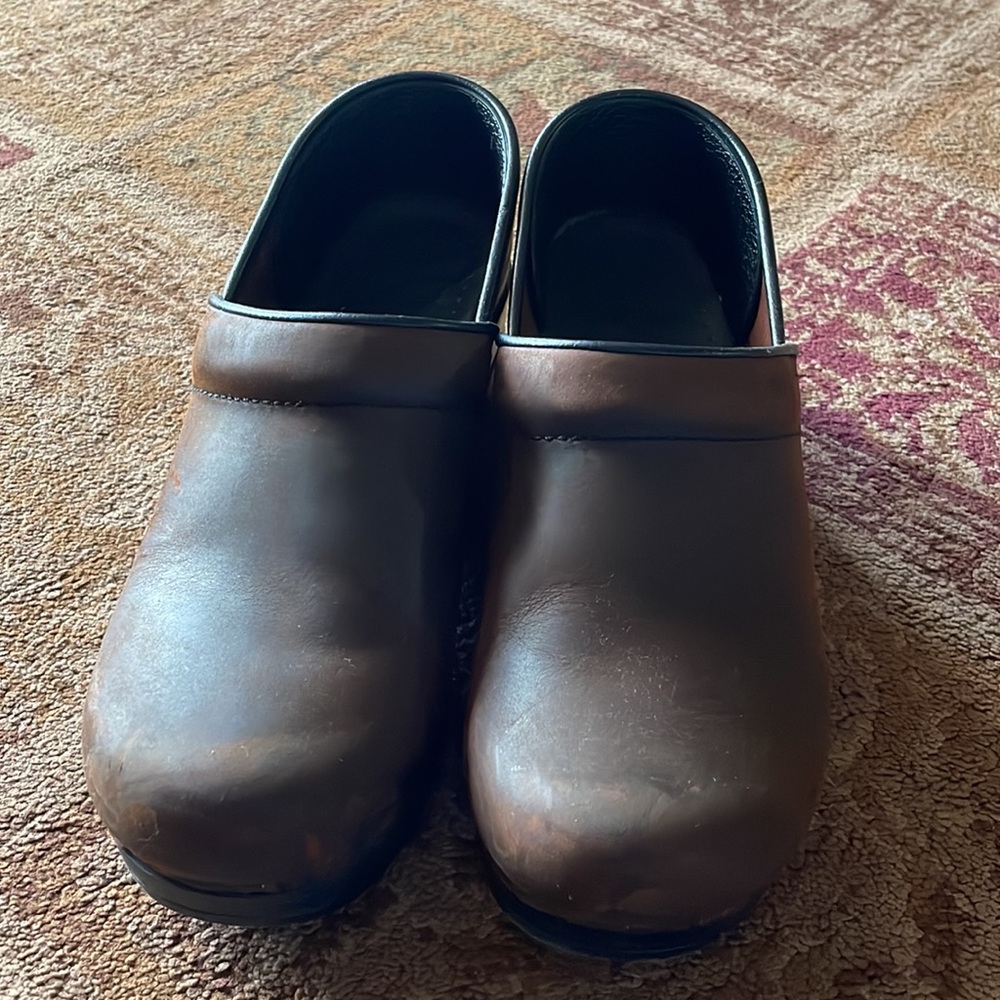 Dansko Clog. Size Eu38. Brown. - image 8
